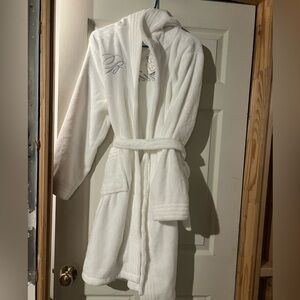 Fleece Bride Robe. NWT